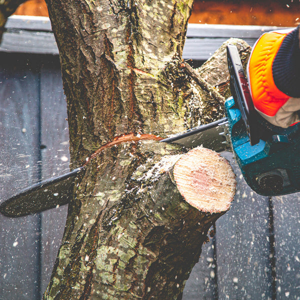 Makita DUC353Z Chainsaw